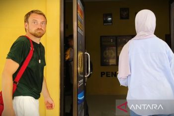 Sempat viral di tiktok, faktanya miskomunikasi turis Polandia  tak nyaman diolok anak-anak