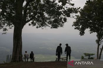 Wisata Bukit Cariang di Kabupaten Serang