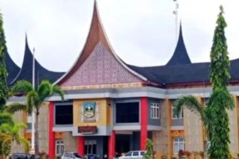 Kesbangpol Dharmasraya cairkan dana parpol hasil Pemilu 2024