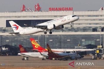 Minister calls for caution on Mideast flights