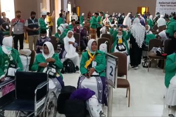 PPIH Surabaya pastikan kondisi jamaah haji prima sampai rumah