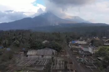Kemensos salurkan bantuan hingga Rp5 M untuk korban erupsi Lewotobi