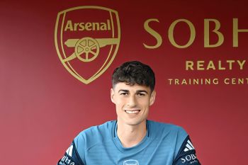 Kepa Arrizabalaga berpeluang menjadi kiper inti pada final Piala Liga