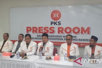 Titip siswa, PKS copot Budi Prajogo dari pimpinan DPRD Banten