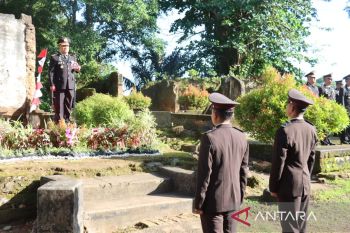 Polres Bangka Selatan gelar upacara HUT Bhayangkara ke-79 di Cagar Budaya Benteng Toboali
