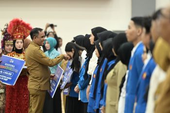 Gubernur minta pemda perkuat kolaborasi turunkan angka kemiskinan