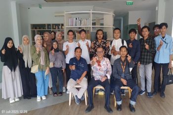 Kantor BEI Jateng I - ANTARA Jateng gelar Sekolah Pasar Modal saat liburan