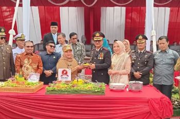 Hadiri upacara HUT ke-79 Bhayangkara di Kecamatan Mandau,ini harapan Bupati Bengkalis