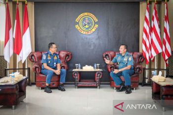 Lantamal IX-KSOP Ambon jalin kebersamaan Perkuat Pengamanan Wilayah Laut