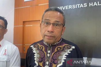 Kemendiktisaintek RI perpanjang masa jabatan Rektor UHO Prof Zamrun
