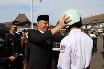 Pemkot Tegal beri hadiah siswa ulang tahun tepat di Hari Bhayangkara