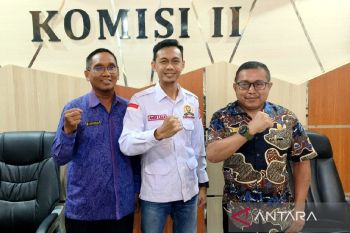 Tiga legislator Kotim dorong perbaikan akses jalan menuju RS Pratama Parenggean