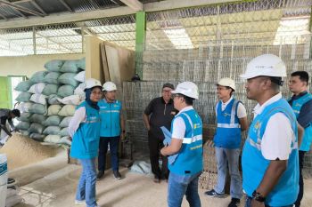 PLN hadirkan listrik untuk rakyat, usaha terkotekras kini makin efisien