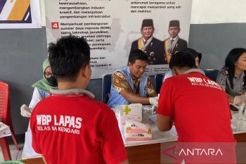 Lapas Kendari menggandeng BNNP tes urine pegawai dan narapidana