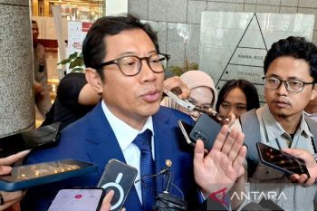 IDX will soon announce the "free float" concept adjustments