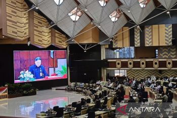 Pemprov-DPRD Kaltim  pertegas komitmen transformasi pendidikan dan LH