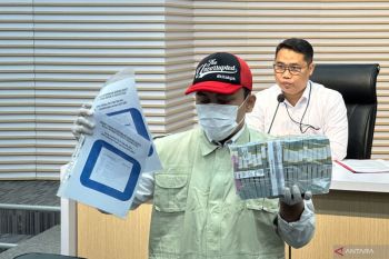 KPK tegaskan progres kasus CSR BI tetap berjalan meski tertunda usai OTT