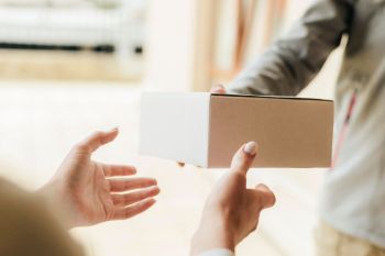 Waspada modus penipuan pengembalian paket e-commerce