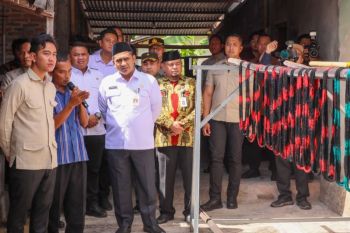 Pemprov Jateng komitmen perkuat industri tenun lurik tradisional