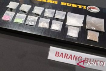 Polisi gagalkan peredaran obat keras di warung kelontong