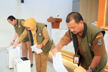 Dinas Perikanan Tangerang musnahkan arsip inaktif di atas 10 tahun