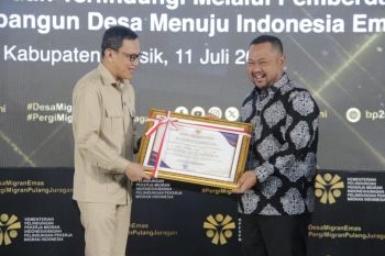Menteri PPMI luncurkan Desa Migran EMAS di Gresik