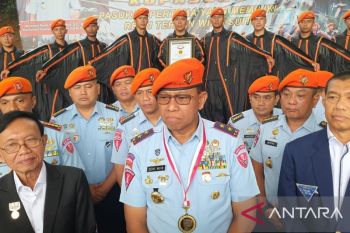 Kopasgat perbanyak pasukan khusus wingsuit, ada apa?