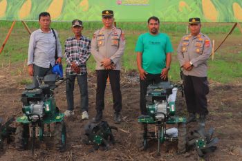 Bantuan alsintan ke kelompok tani dukung program pemda