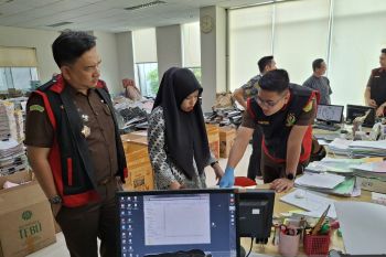 Kejati Sumsel geledah empat lokasi terkait korupsi penyaluran kredit bank BUMN senilai Rp1,3 triliun