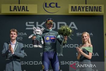 Pembalap Jonathan Milan menangi etape kedelapan Tour de France