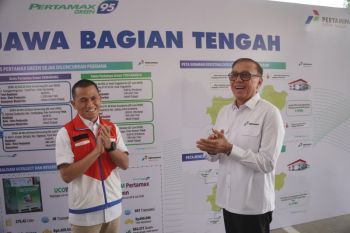 Lampaui target, Komut Pertamina Iwan Bule tinjau penjualan Pertamax Green di Semarang