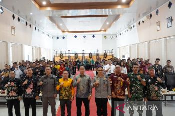 Bupati Sukamara ajak pemerintah desa tingkatkan tata kelola pemerintahan