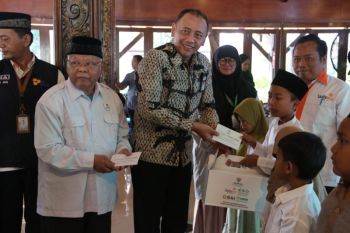 Baznas dan Lembaga Amil Zakat se-Kota Tegal santuni ratusan anak yatim