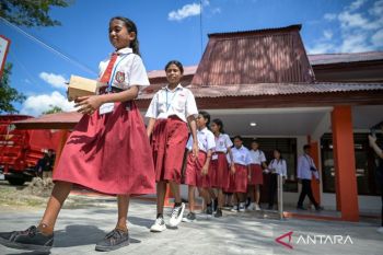 Wamensos apresiasi perkembangan para siswa Sekolah Rakyat selama satu semester