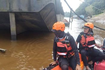 Pencarian dihentikan, korban tenggelam kecelakaan taksi motor di Barut dinyatakan hilang