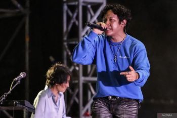 Grup musik Hindia tak  diizinkan tampil