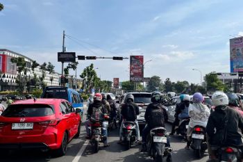 Pelanggaran lalu lintas tertinggi di Bandung ada di Simpang Samsat