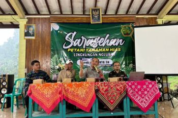 Ketua DPRD  Jateng ajak petani tanaman hias buka peluang ekspor