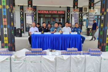 Satgas amankan 160 ribu batang rokok diduga ilegal di Labuan Bajo