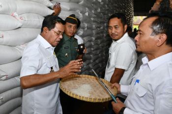 Sebanyak 129.439 warga Lombok Timur dapat bantuan beras CPP