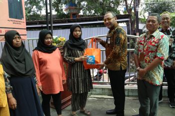 Pemkot Tegal bagikan ratusan paket Gerimismatik dan Gemarikan