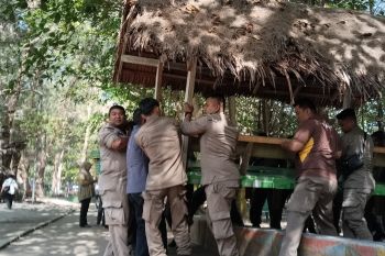 Pemkot Pariaman benahi gazebo di lokasi pemasangan radar pendeteksi tsunami
