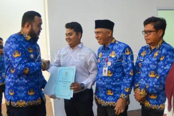 Peresmian koperasi kelurahan merah putih di Padang