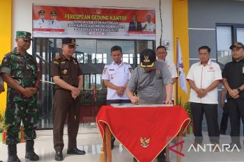 Bupati Katingan resmikan gedung Sekretariat KONI