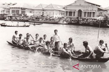 Kota Padang gelar  lomba Selaju Sampan untuk peringati HUT Ke-356
