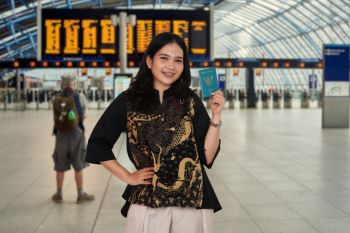 Ditjen Imigrasi tunda penerbitan paspor desain merah putih