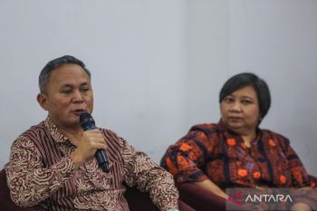 Indonesia's human rights ministry joins police reform push