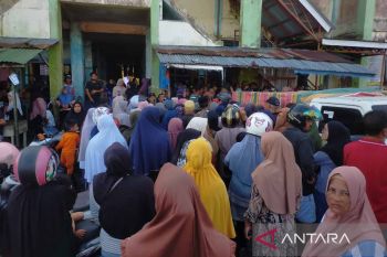 Pemkab Simeulue gelar pasar pangan murah tekan inflasi