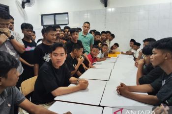 Wapres Gibran jelaskan alasan malam-malam kunjungi Sekolah Rakyat