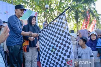 Ribuan warga Sumbawa meriahkan rangkaian Fornas VIII NTB